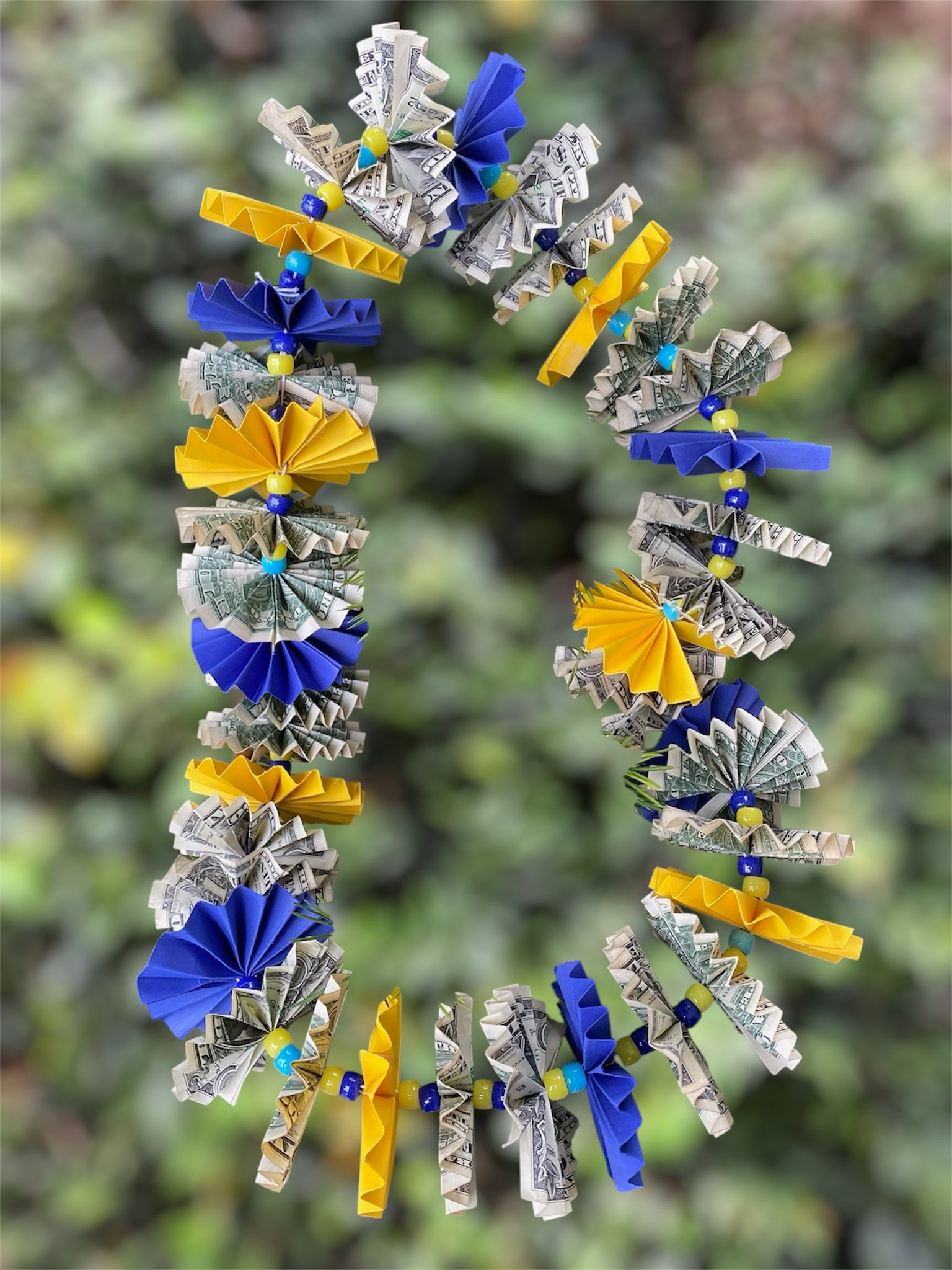 Graduation Money lei