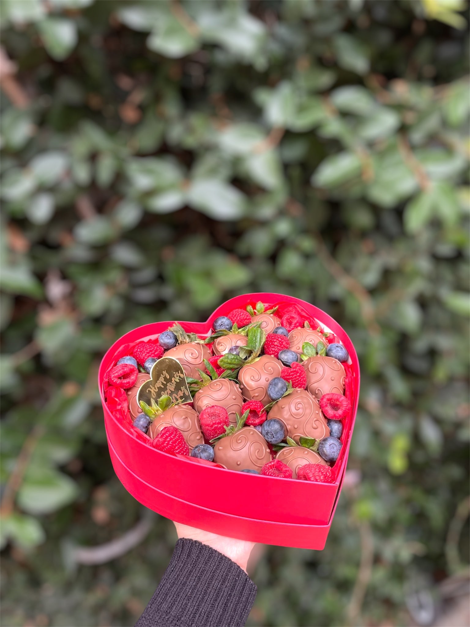 Valentine’s Day Heart Shape Strawberry Box